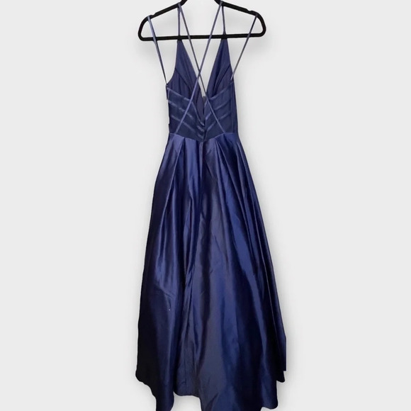 Blondie Nites Juniors V-Neck Satin Ball Gown COLOR Royal  SIZE 1 Formal Prom - Picture 3 of 5
